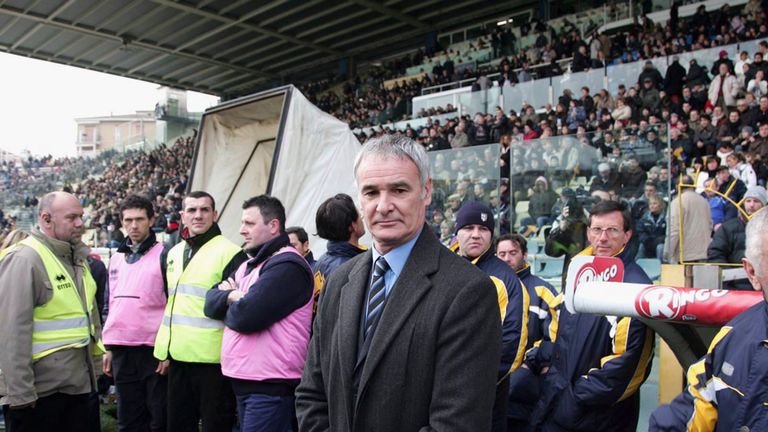 PARMA, ITALY - FEBRUARY 18:  Claudio Ranieri manager of Parma stands on the touchline prior to the Serie A match between Parma and Sampdoria at the Ennio Tardini stadium on February 18, 2007 in Parma, Italy.  (Photo by New Press/Getty Images) *** Local Caption *** Claudio Ranieri