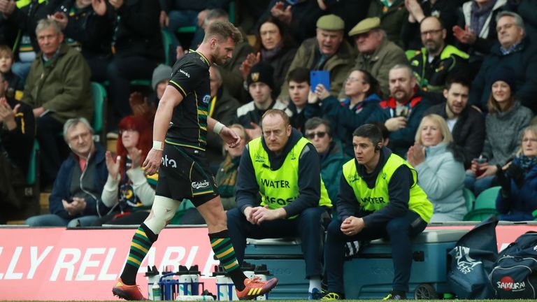 Biggar walks off the field after being injured