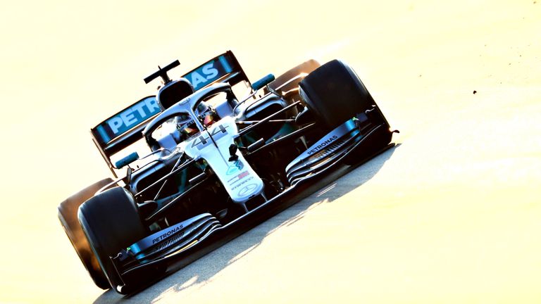 skysports-f1-mercedes-lewis_4584815.jpg?