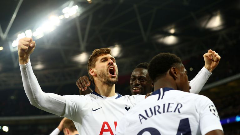 Fernando Llorente celebrates his goal against Borussia Dortmund at Wembley Stadium on February 13, 2019