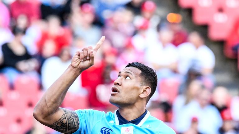 JOHANNESBURG, SOUTH AFRICA - JULY 28:  Israel Folau of the Waratahs celebrates after scoring a try during the  Super Rugby semi final match between Emirates Lions and Waratahs at Emirates Airline Park on July 28, 2018 in Johannesburg, South Africa. (Photo by Sydney Seshibedi/Gallo Images)