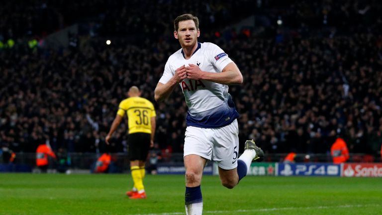 Jan Vertonghen celebrates scoring for Spurs