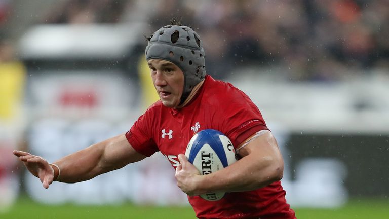 Wales&#39; Jonathan Davies on the attacking during the Guinness Six Nations match at the Stade De France                                                                                                                                                                                                 