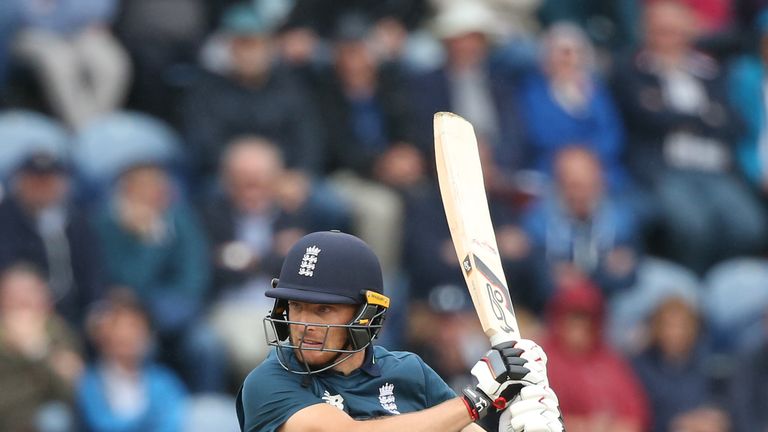 CARDIFF, WALES - JUNE 16:  Joss Butler of England scores runs during the 2nd Royal London ODI match between England and Australia at SWALEC Stadium on June 16, 2018 in Cardiff, Wales. (Photo by Julian Herbert/Getty Images)