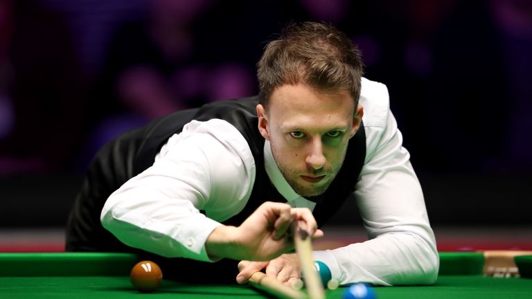 Judd Trump hizo un trabajo ligero del chino Mei Xiwen en York