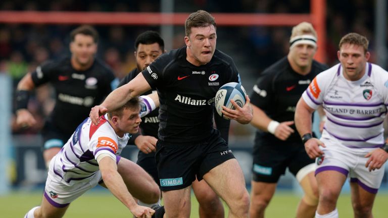 Matt Gallagher on his way to creating Saracens' opening-try of the match