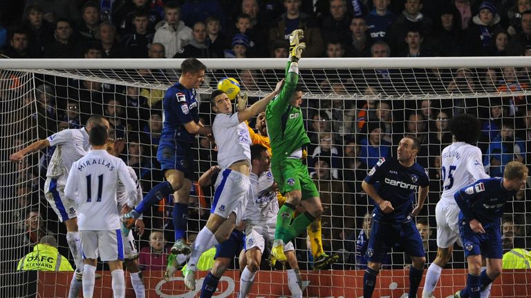 OLDHAM, ENGLAND - FEBRUARY 16: during the FA Cup with Budweiser Fifth Round match between Oldham Athletic and Everton at Boundary Park on February 16, 2013 in Oldham, England. (Photo by Michael Regan/Getty Images) 