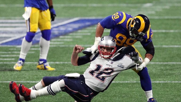 Aaron Donald hauls Tom Brady to the ground