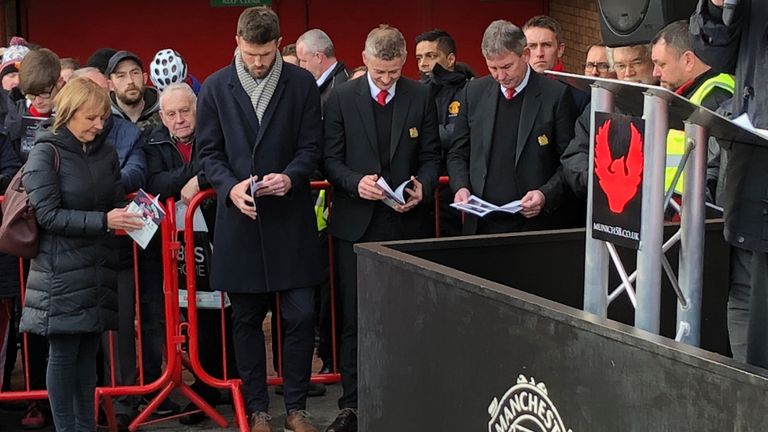 Ole Gunnar Solskjaer, Michael Carrick and Bryan Robson attended the service