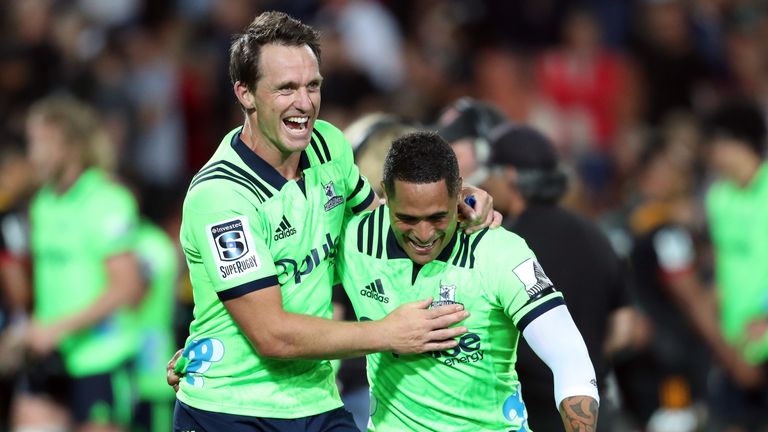 Aaron Smith, right, celebrates his decisive score for the Highlanders with Ben Smith