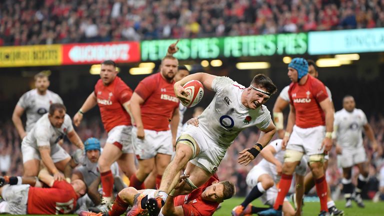 England's Tom Curry closes in on the line during his side's 2019 Six Nations clash with Wales in Cardiff