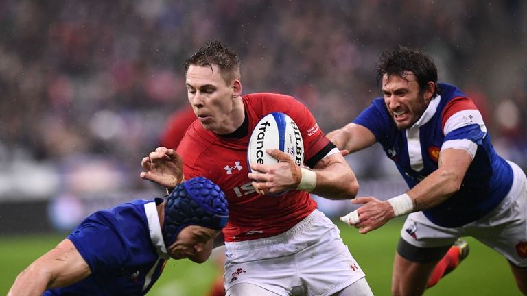 Liam Williams takes on the French defence