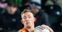 Cas move top of Super League