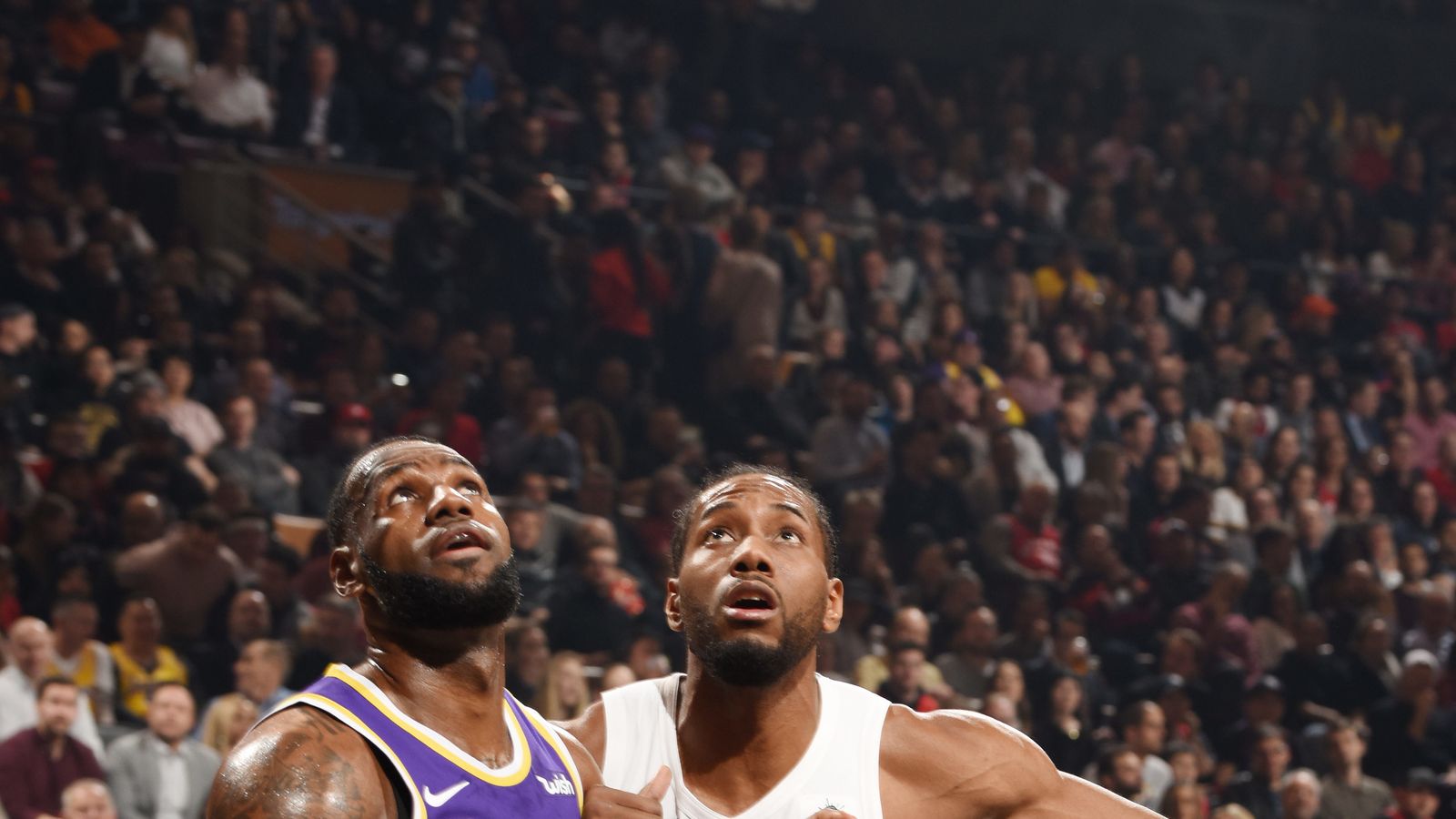 LeBron James outscores Kawhi Leonard but Los Angeles Lakers fall to Toronto Raptors ...1600 x 900