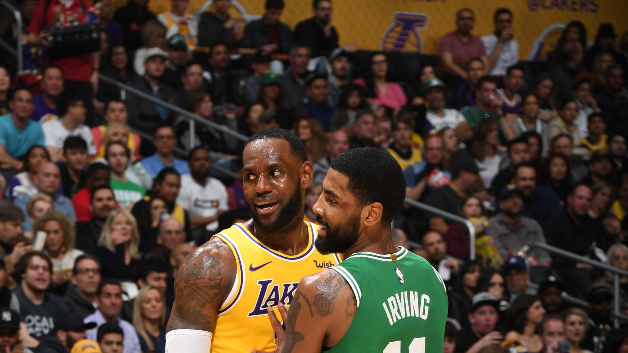 LeBron James scores 30 points as Lakers edge Grizzlies for seventh straight  win, NBA News