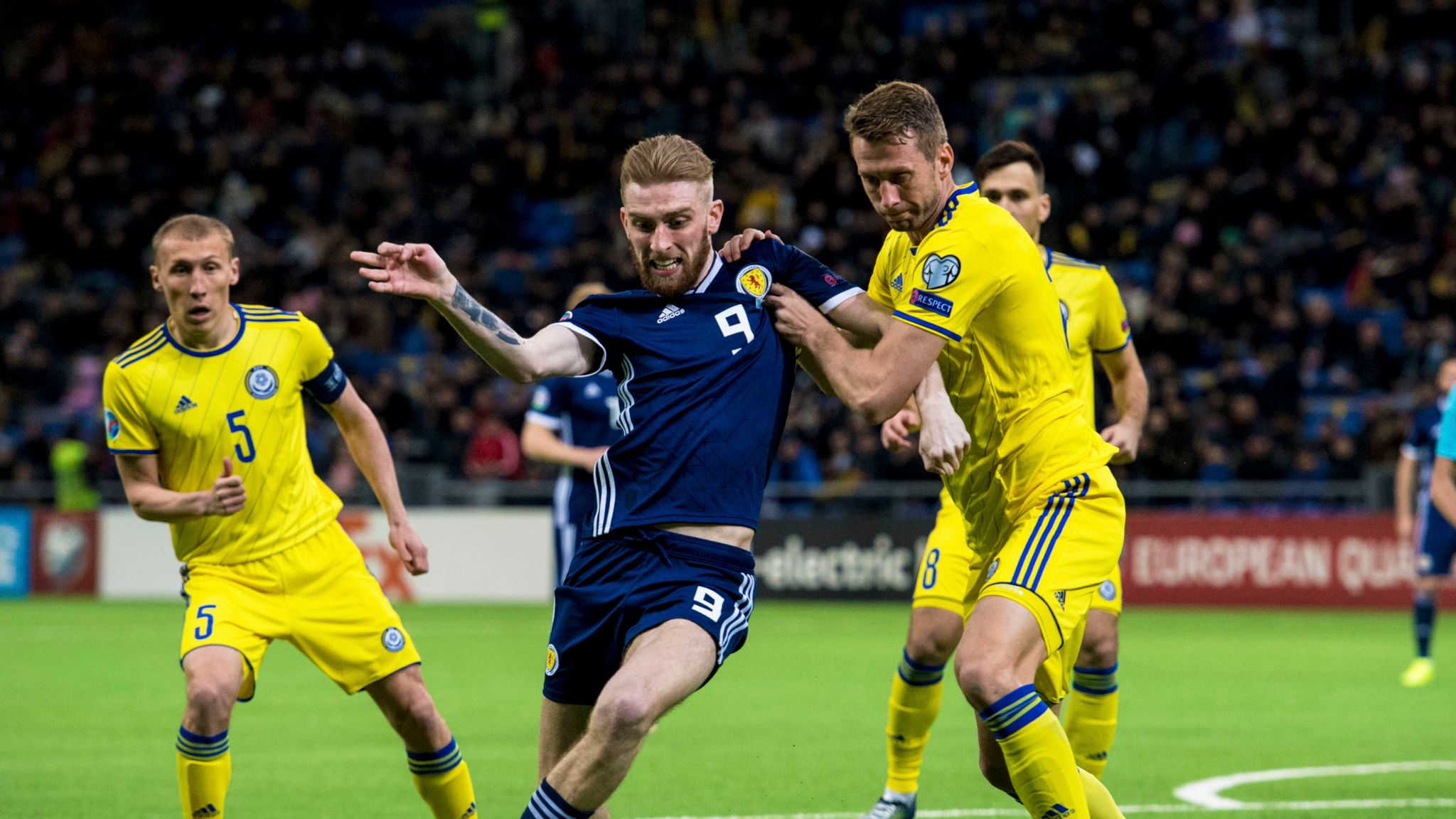 Казахстан - Шотландия 3:0. Oliver MCBURNIE футболист.