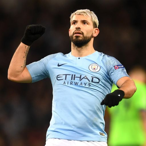 Aguero still shoulders City burden