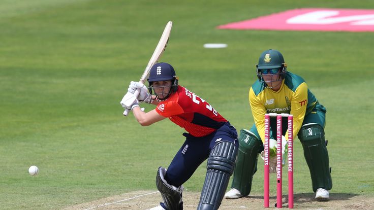 TAUNTON, ENGLAND - JUNE 20: Lizelle Lee of South Africa looks on as Nat Sciver of England scores runs during the International T20 Tri-Series match between England Women and South Africa Women at The Cooper Associates County Ground on June 20, 2018 in Taunton, England. (Photo by Julian Herbert/Getty Images)