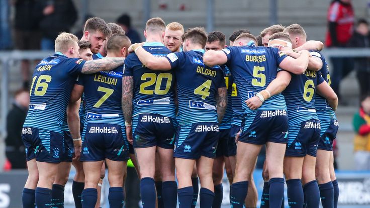 Picture by Alex Whitehead/SWpix.com - 24/03/2019 - Rugby League - Betfred Super League - Salford Red Devils v Wigan Warriors - AJ Bell Stadium, Salford, England - Wigan players following the win.