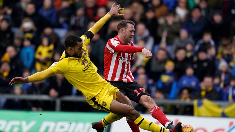 Aiden McGeady in League One action for Sunderland