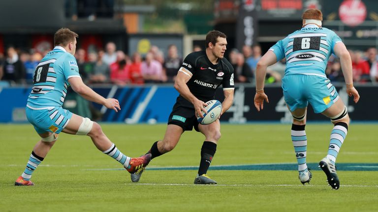 Alex Goode attacks for Saracens