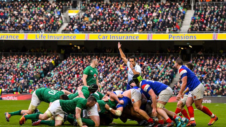 New Zealander Ben O'Keeffe took charge at the Aviva Stadium