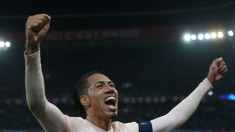 Chris Smalling PSG Man Utd