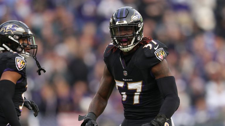 BALTIMORE, MD - NOVEMBER 18:  Inside Linebacker C.J. Mosley #57 of the Baltimore Ravens reacts after a play in the fourth quarter against the Cincinnati Bengals at M&T Bank Stadium on November 18, 2018 in Baltimore, Maryland. (Photo by Patrick Smith/Getty Images)