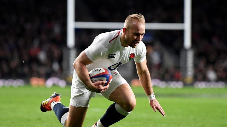 Dan Robson scored his first try for England against Italy