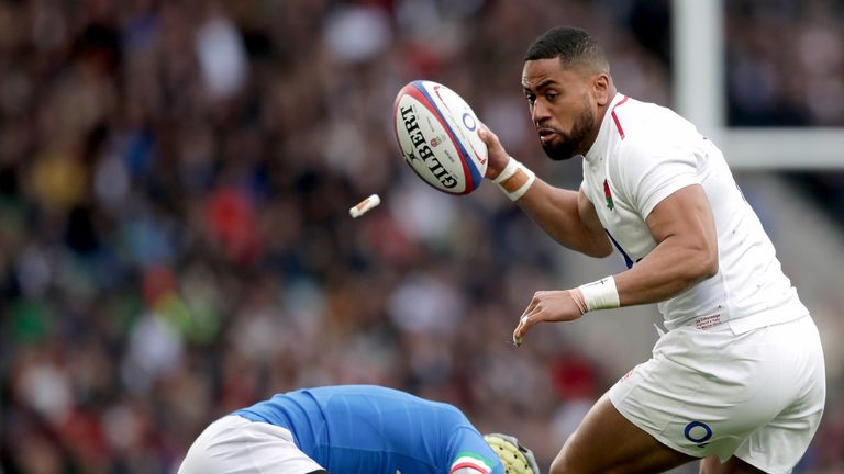 Joe Cokanasiga toyed with the Italian defence throughout