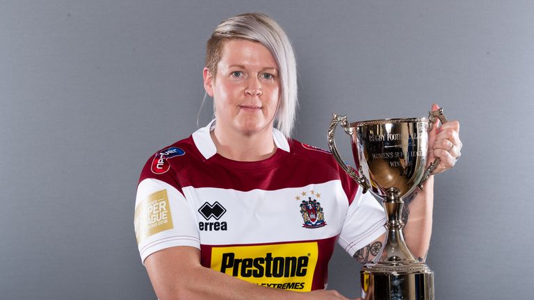 Gemma Walsh with the trophy Wigan won in 2018