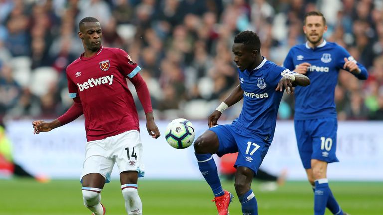 LONDON, ENGLAND - MARCH 30: XXX during the Premier League match between West Ham United and Everton FC at London Stadium on March 30, 2019 in London, United Kingdom. (Photo by Catherine Ivill/Getty Images)