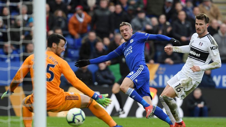 Jamie Vardy restores Leicester's lead