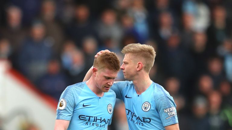 Kevin De Bruyne walks off injured towards the end of the first-half