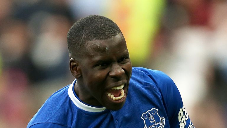 Kurt Zouma of Everton celebrates after scoring his team&#39;s first goal