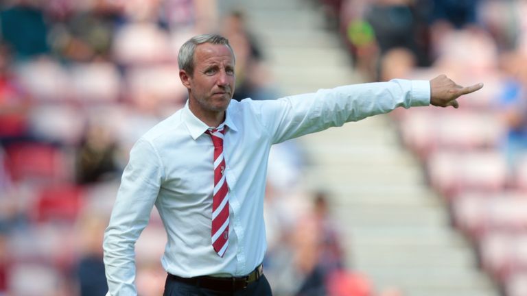 Charlton Athletic manager Lee Bowyer points on the touchline in Sky Bet League One game against Sunderland at Stadium of Light