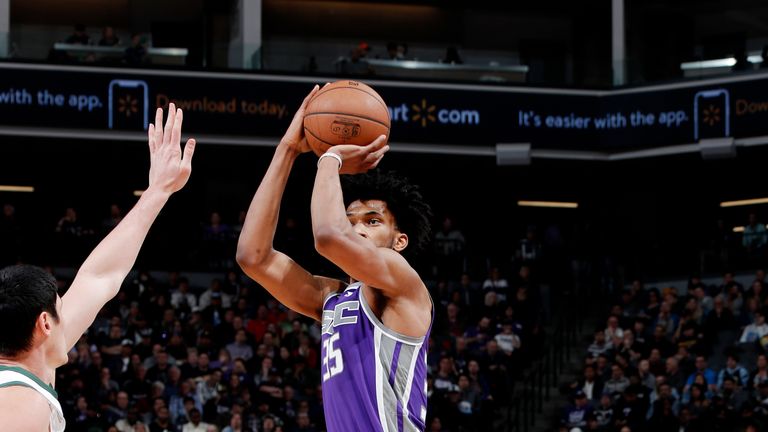 Marvin Bagley in action the Milwaukee Bucks before he was injured