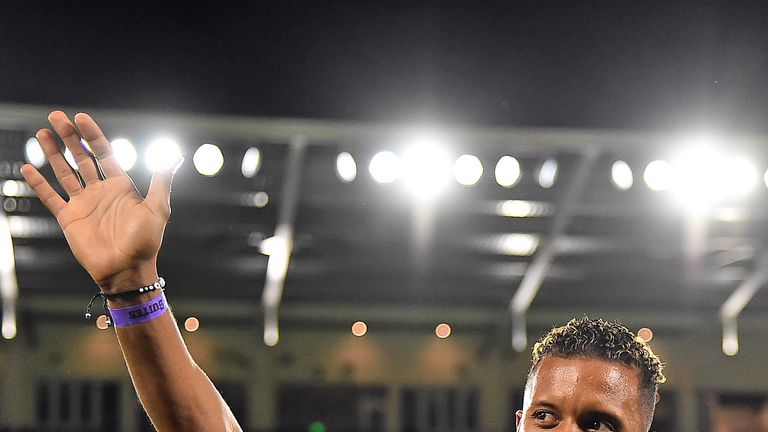Nani waves to fans prior to the match between New England Revolution and Orlando City (image: USA Today/MLSsoccer)