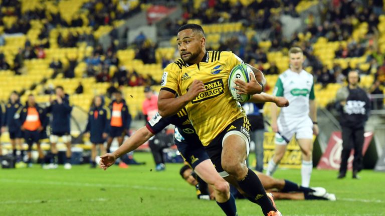 Ngani Laumape  scores again for the Hurricanes 