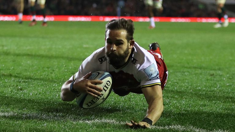 Cobus Reinach scoring a try for Northampton Saints against Leicester Tigers at Welford Road