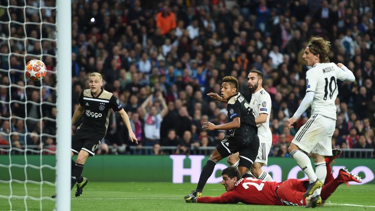 R Madrid 1 - 4 Ajax - Match Report 
