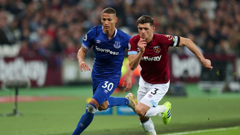 LONDON, ENGLAND - MARCH 30: XXX during the Premier League match between West Ham United and Everton FC at London Stadium on March 30, 2019 in London, United Kingdom. (Photo by Catherine Ivill/Getty Images)