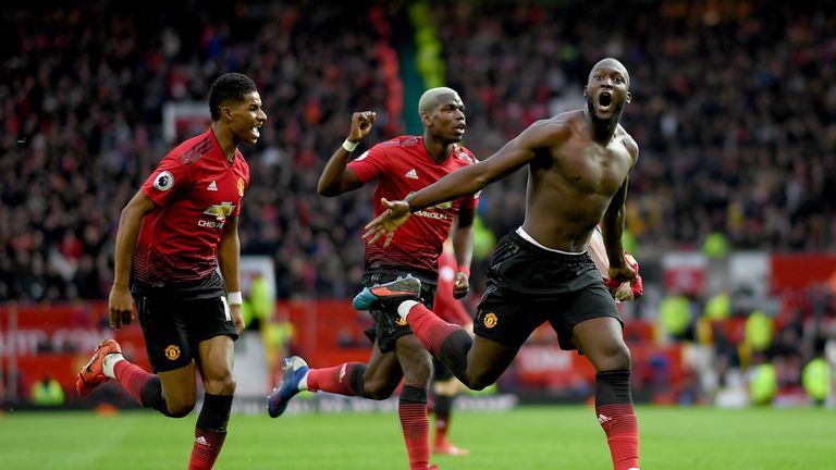 Romelu Lukaku celebrates after scoring Manchester United's winner
