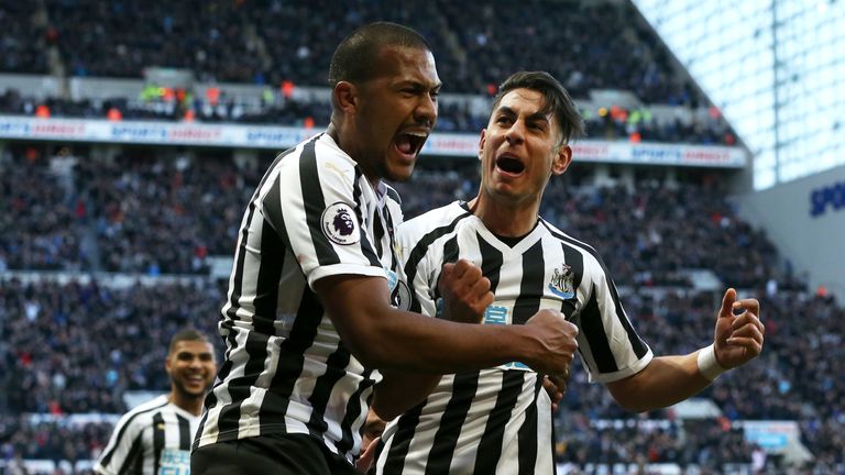 NEWCASTLE UPON TYNE, ENGLAND - MARCH 09: xxxx of Newcastle United challenges xxxx of Everton during the Premier League match between Newcastle United and Everton FC at St. James Park on March 9, 2019 in Newcastle upon Tyne, United Kingdom. (Photo by Nigel Roddis/Getty Images)