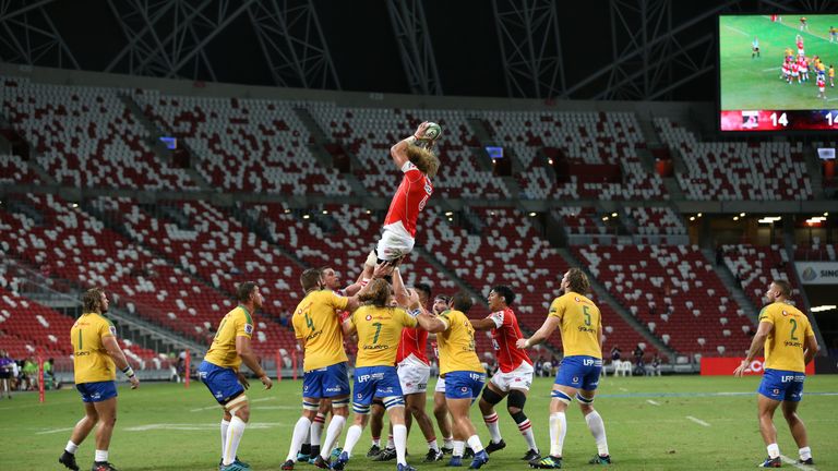 Sunwolves' Willie Britz wins a lineout against the Bulls in Singapore