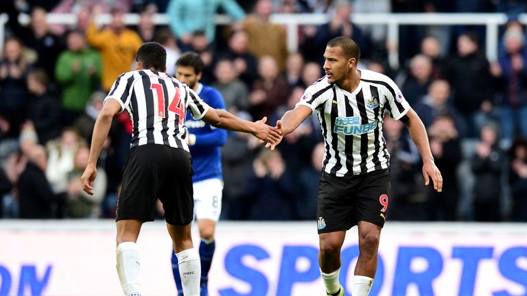 Salomon Rondon celebrates with Isaac Hayden after reducing the defecit