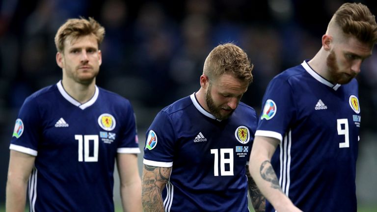 La sconfitta shock della Scozia contro il Kazakistan ha sollevato dubbi sulla selezione della squadra di Alex McLeish