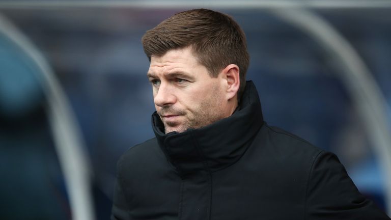 GLASGOW, SCOTLAND - FEBRUARY 16: Rangers manager Steven Gerrard looks on during the Ladbrookes Scottish Premiership match between Rangers and St Johnstone at Ibrox Stadium on February 16, 2019 in Glasgow, Scotland. (Photo by Ian MacNicol/Getty Images)