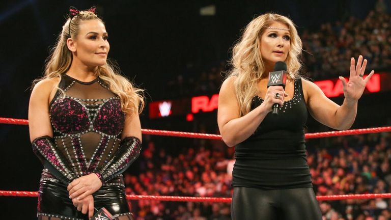 beth phoenix announces she is coming out of retirement