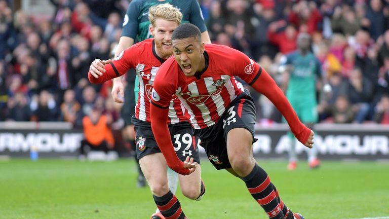 Yan Valery equalises for Southampton at home to Tottenham